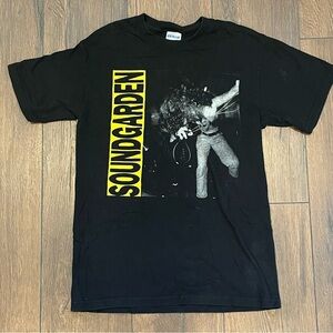 SOUNDGARDEN Louder Than Love T-shirt. Early 2000s. Gildan Heavy Cotton- Small